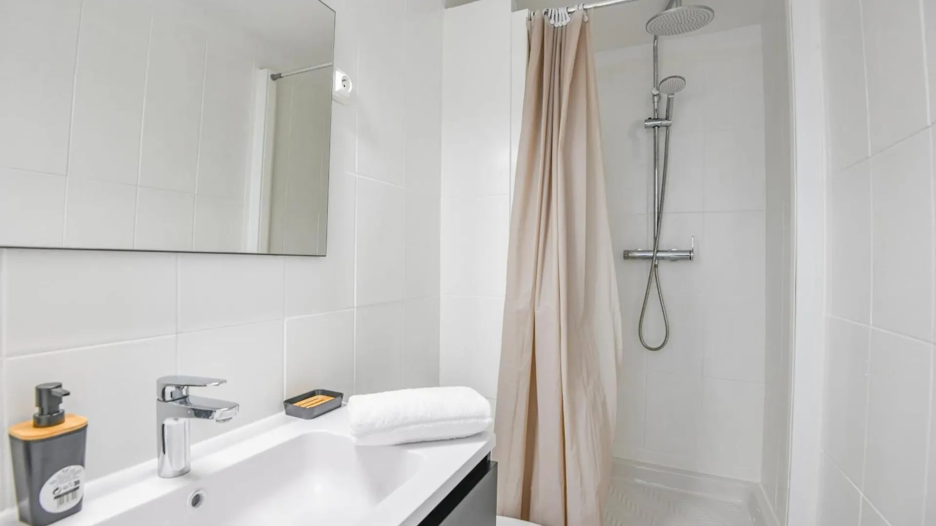 Le Saens - Appart 1 Ch Proche Vieux-Port Marseille Apartment